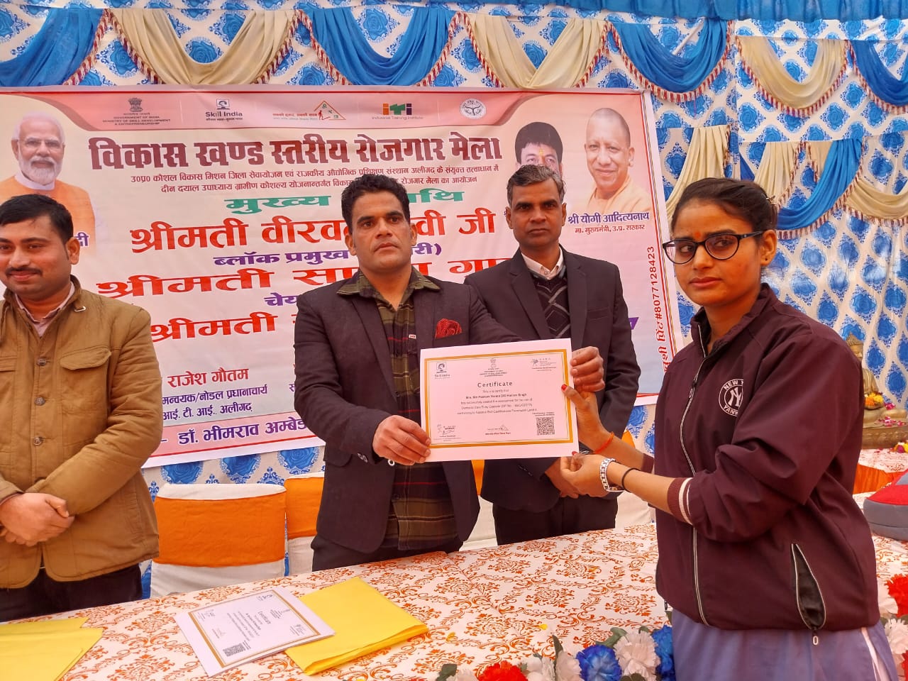 Graphic design workshop at SICSM institute